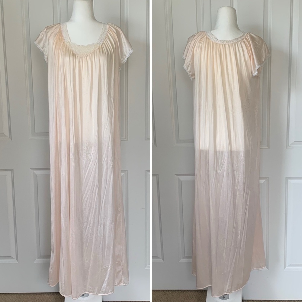 VTG Miss Elaine Med Gold Label Union Lace Night Gown Slip Feminine Dainty Nylon
